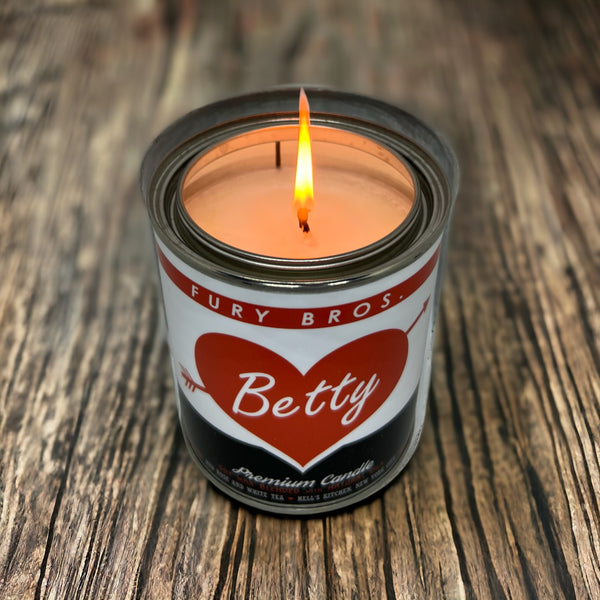 Betty Premium Candle 12.5oz
