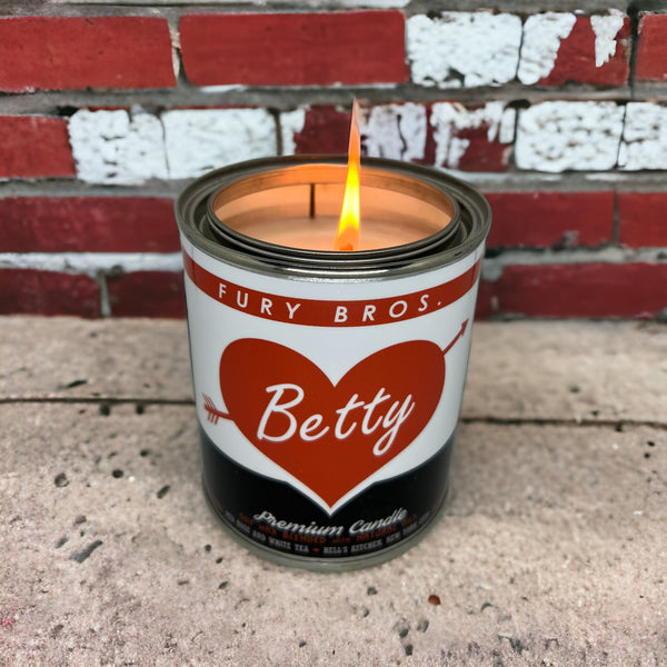 Betty Premium Candle 12.5oz